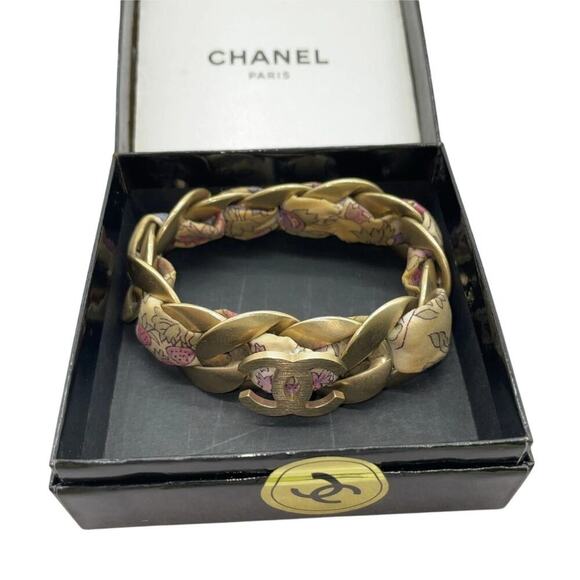 Chanel Coco Mark Amikomi Flower GD 00P Bracelet Box W/Box - Picture 6 of 14